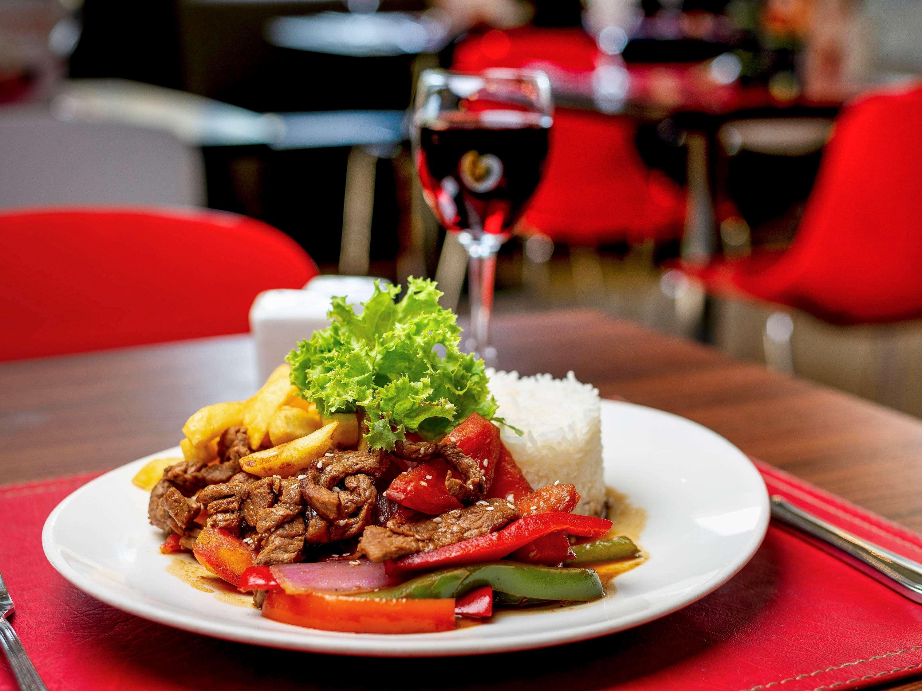 Ibis Santiago Estacion Central Экстерьер фото