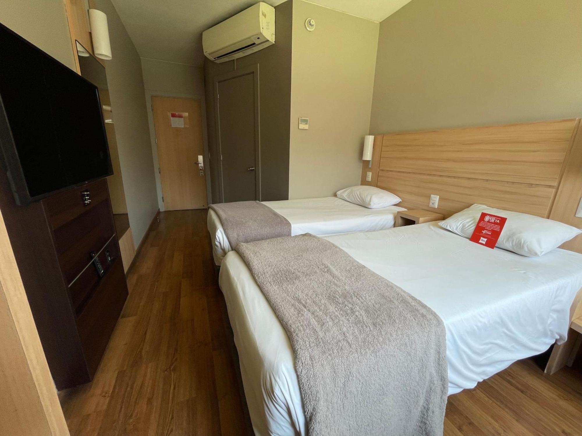 Ibis Santiago Estacion Central Экстерьер фото