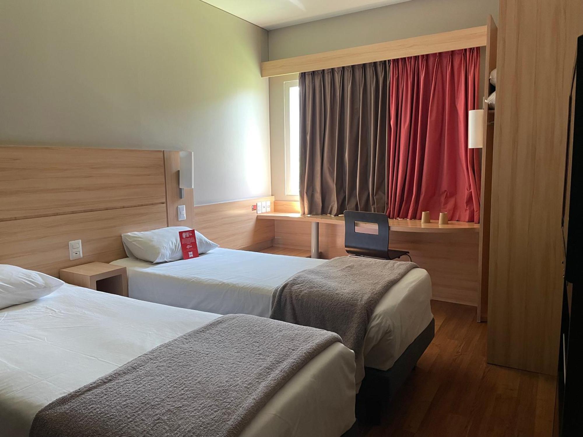 Ibis Santiago Estacion Central Экстерьер фото