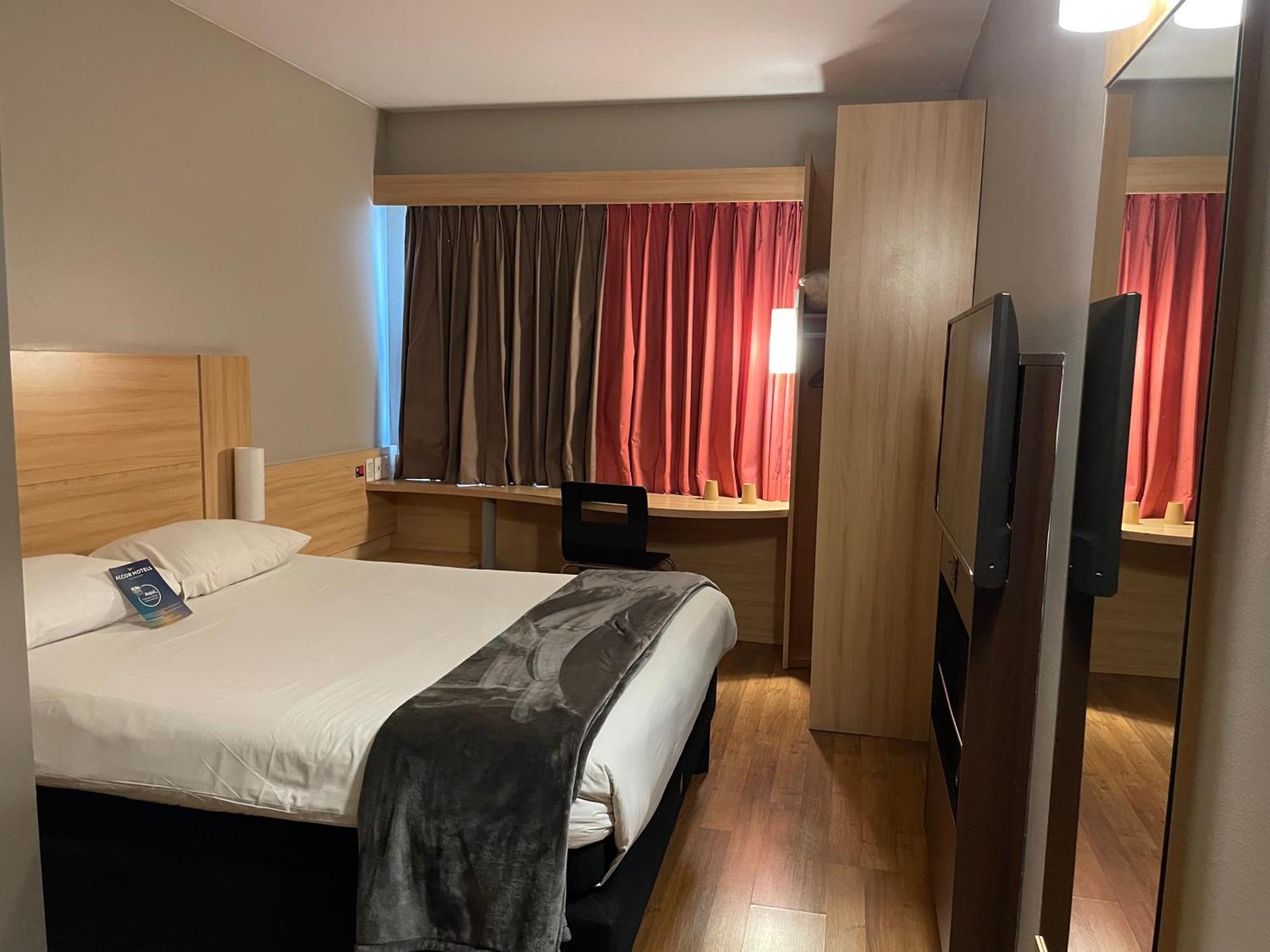 Ibis Santiago Estacion Central Экстерьер фото